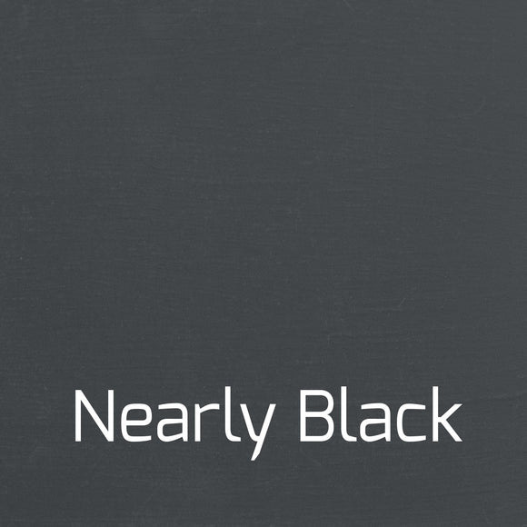 Nearly Black - Vintage-Vintage-Autentico Paint Online
AutenticoNearly Black is a beautiful vintage-inspired colour from the Autentico chalk paint range.